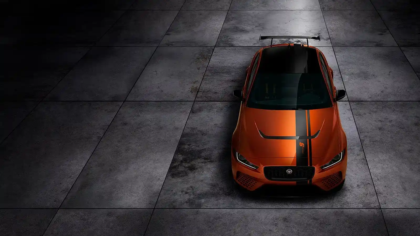 سياره جاكوار XE SV Project 8 2024